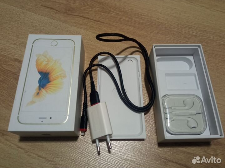 iPhone 6S, 64 ГБ