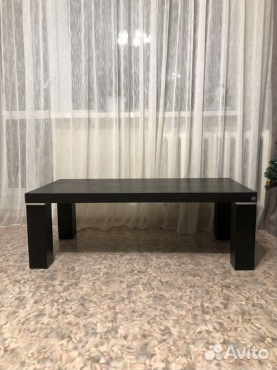 Журнальный столик