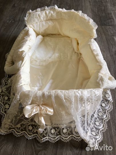 Кружевная люлька-переноска