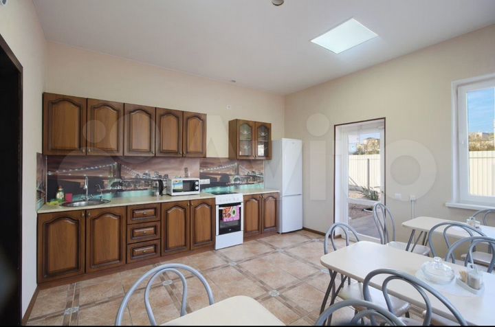 Комната 22 м² в > 9-к., 1/3 эт.