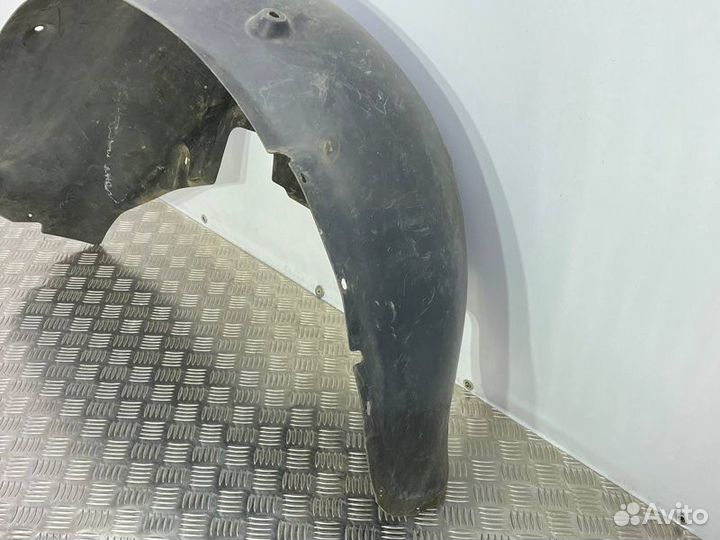 Подкрылок задний левый Volkswagen Touareg 7L