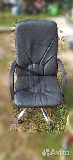 Стул компьютерный кожаный