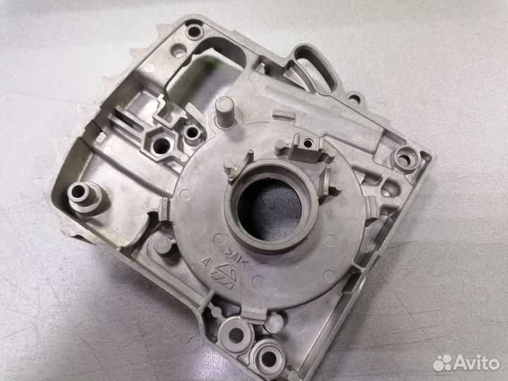 Корпус редуктора правый 225211011 Makita