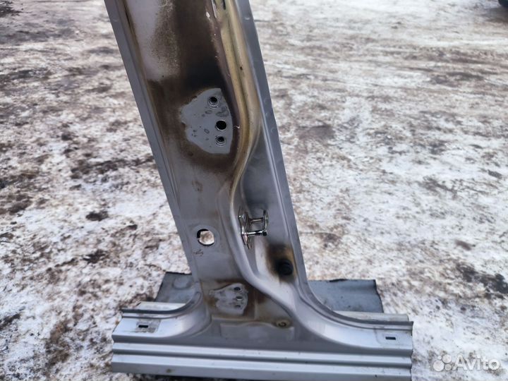 Правая стойка кузова Chevrolet Lacetti седан