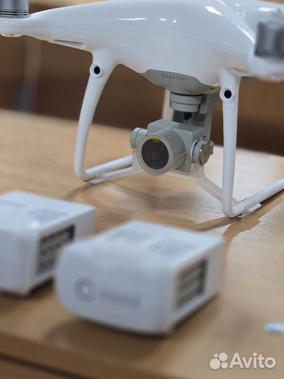 Квадрокоптер dji phantom 4 pro v 2.0