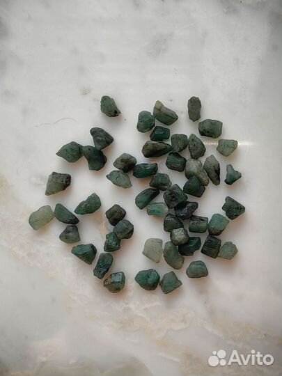 Изумруды небольшие