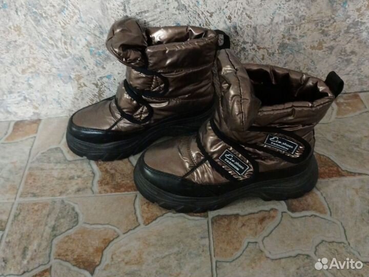 Дутики женские