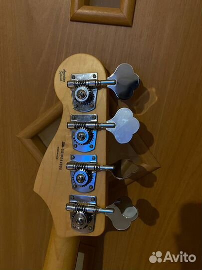 Бас-гитара Fender American Special precision bass