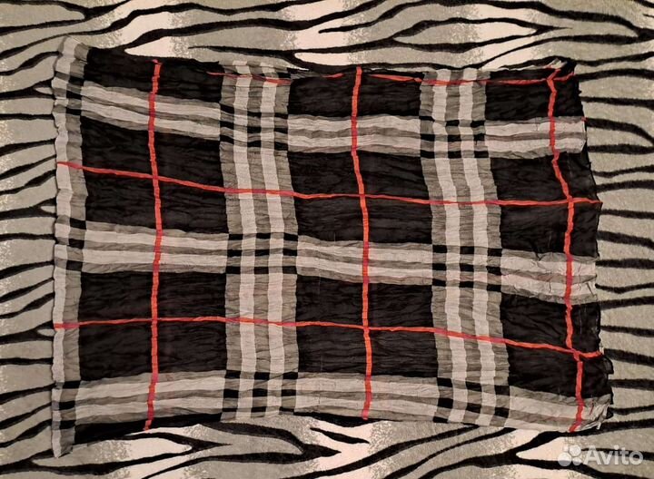 Шарфы и палантины модные женские шарфики