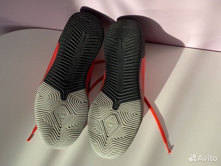 Футзалки nike