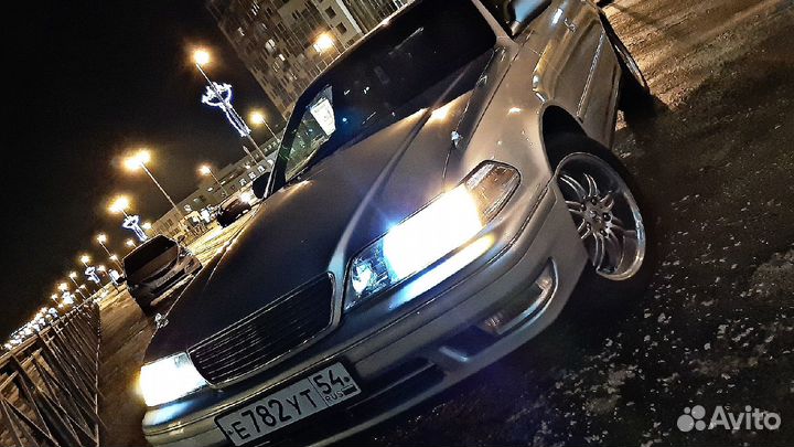 Лобовoe стеклo Toyota Mark 2 100 Замена