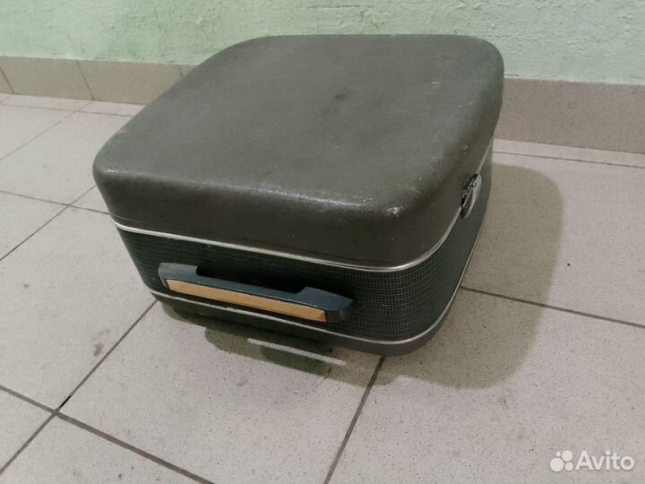 Магнитофон катушечн Комета 201