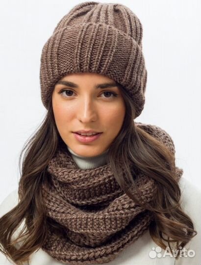 Шапка со снудом новая