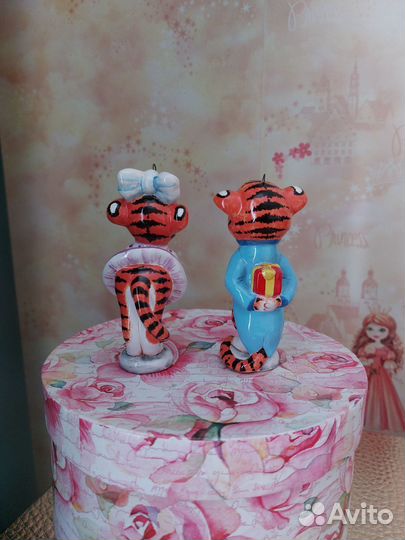 Фарфоровые елочные игрушки