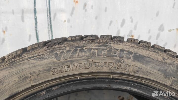 Tigar Winter 215/45 R17