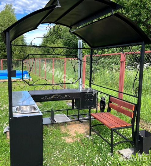 Беседка с мангалом