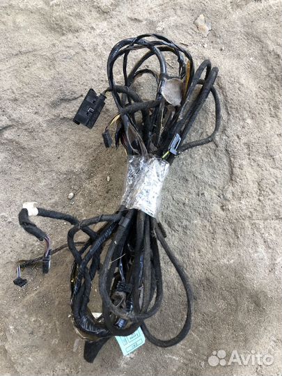 Проводка люка BMW X3 Е83