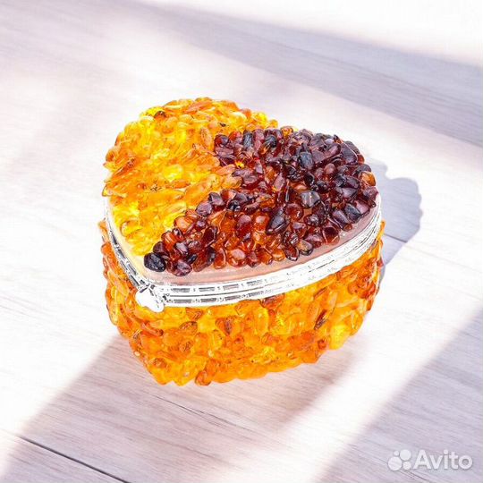 Янтарная шкатулка
