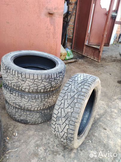Zeta Azura 215/65 R18 20C