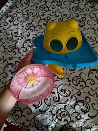 Домик и колесо для хомяка