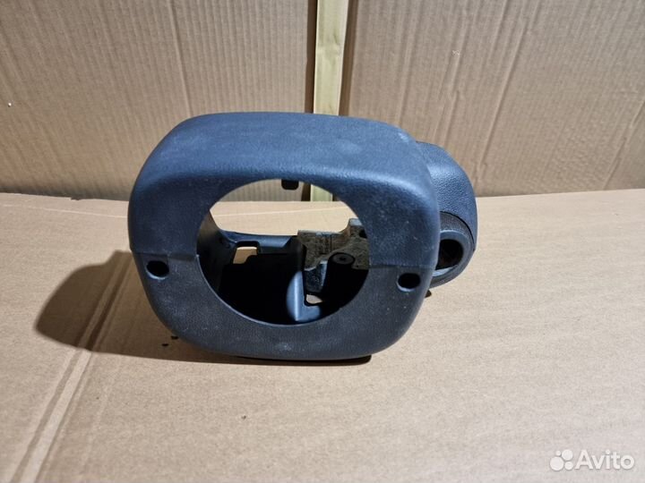 Кожух рулевой колонки Hyundai Getz