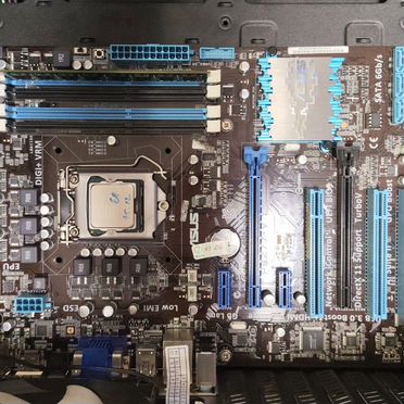 Плата Asus P8z77-V LX