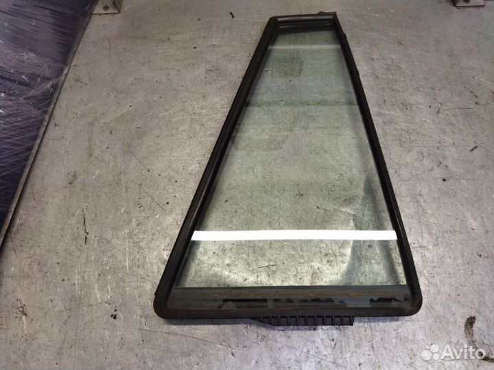 Стекло двери заднее правое Suzuki Grand Vitara