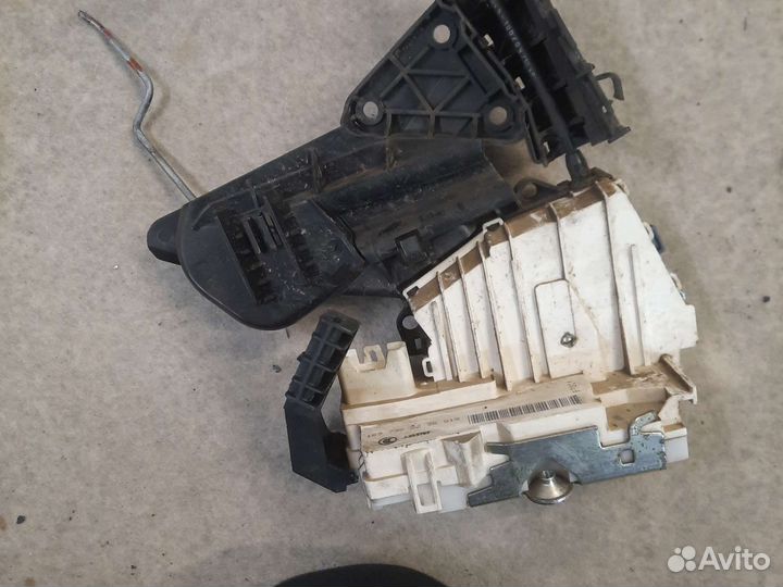 Замок двери зад.правой Мерседес GL ML w164