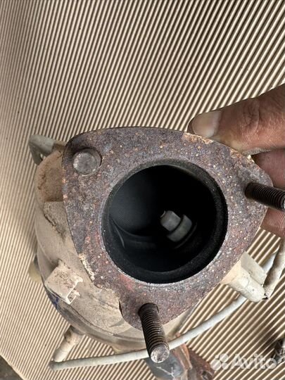 Выпускной коллектор LADA Vesta