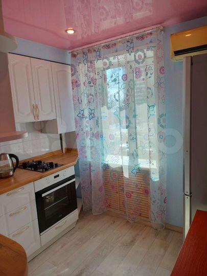 2-к. квартира, 50 м², 2/9 эт.