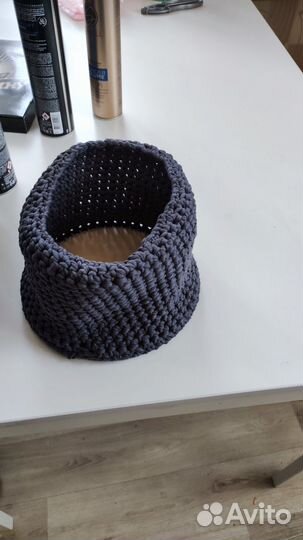 Вязанная корзинка