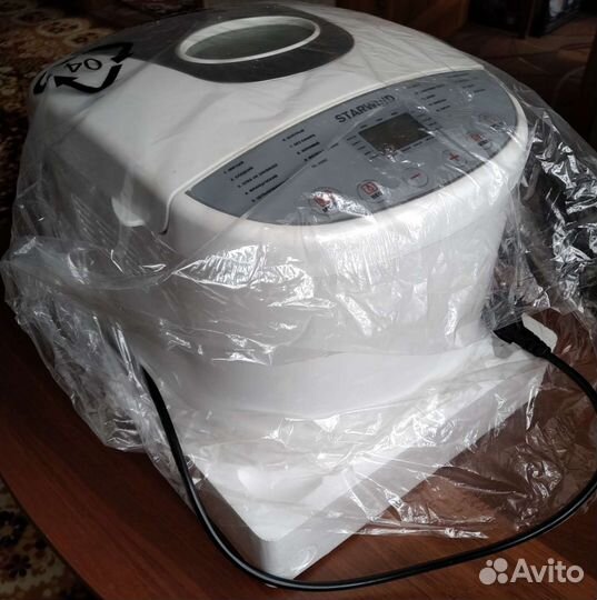 Хлебопечь Starwind SBR2161