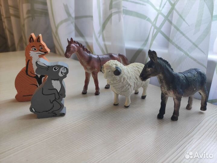 Детские игрушки животные