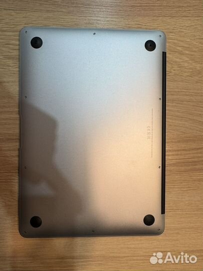 Apple macbook air a1466