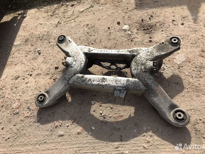 Audi A8 d3 4e подрамник задний балка