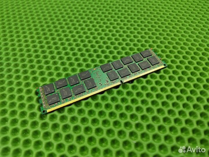 Память DDR3 16 GB 1866MHz ECC REG micron Серверная