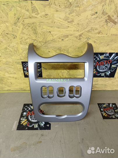 Накладка консоли торпедо Renault sandero 1