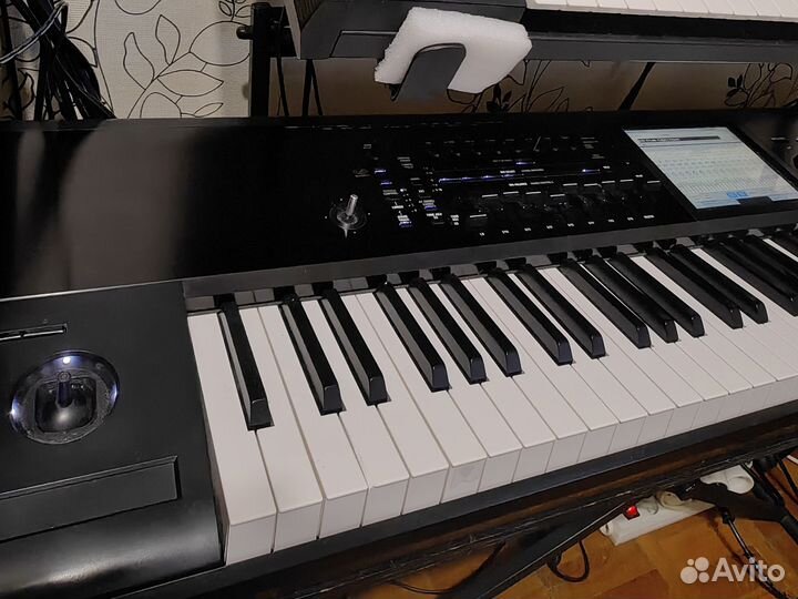 Korg Kronos 2