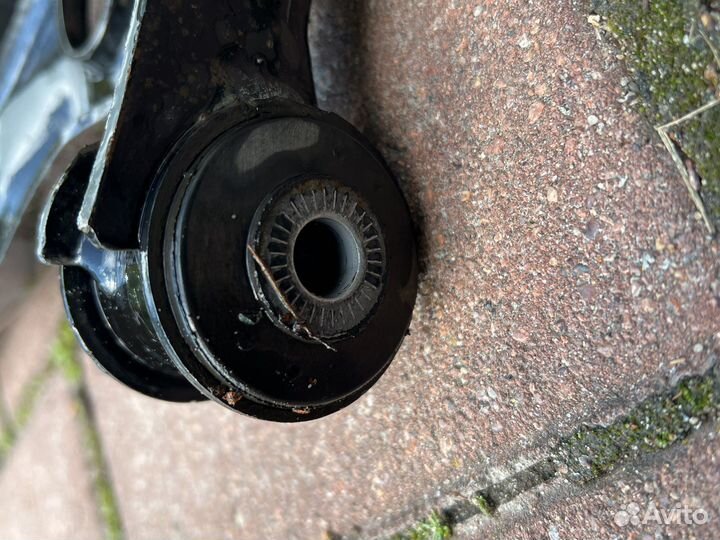 Рычаг передний правый октавия а7