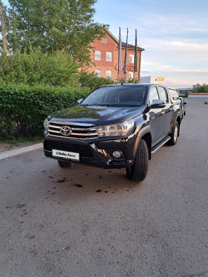 Toyota Hilux: фото владельца