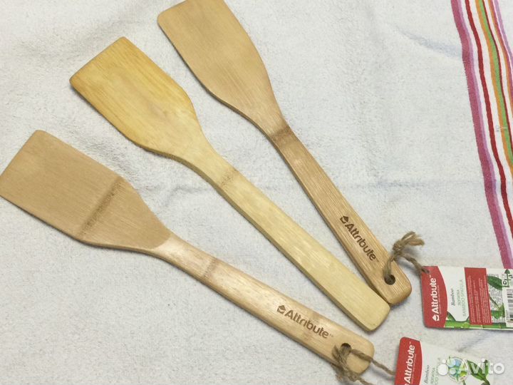 Лопатка кухонная новая деревянная