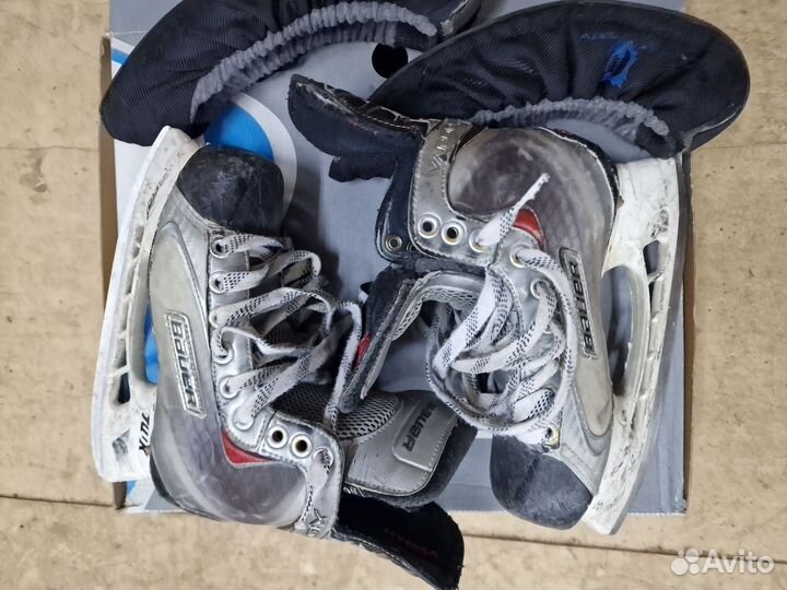 Хоккейные коньки bauer