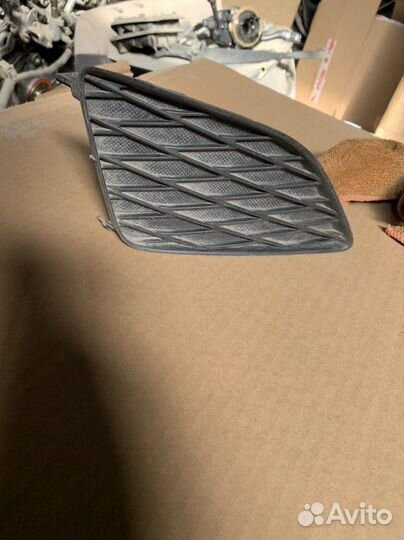 Заглушка птф R Toyota Corolla 150 06-09 гв