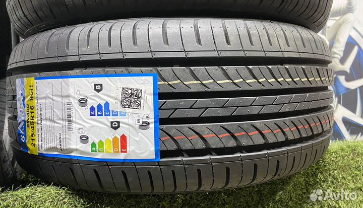 Bearway BW380 215/45 R16