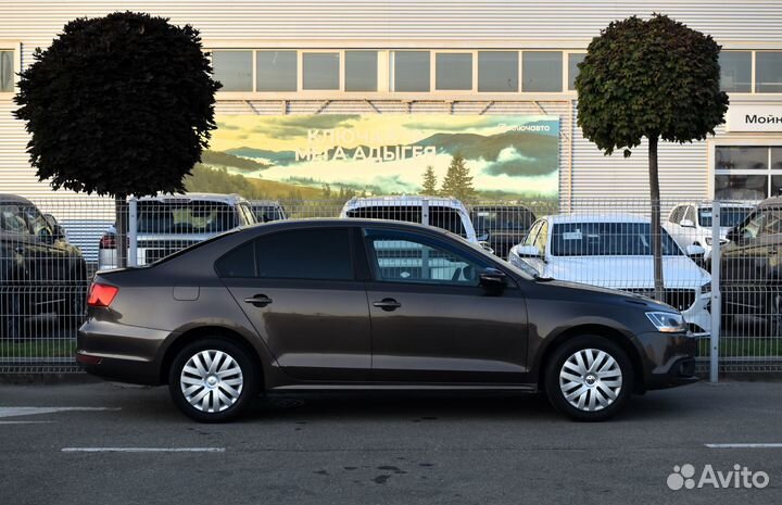 Volkswagen Jetta 1.6 AT, 2012, 290 000 км