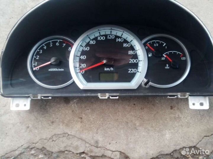Щиток приборов Шевроле Лачетти