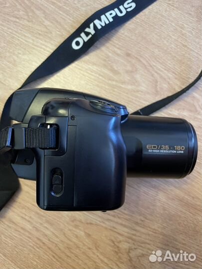 Фотоаппарат с чехлом