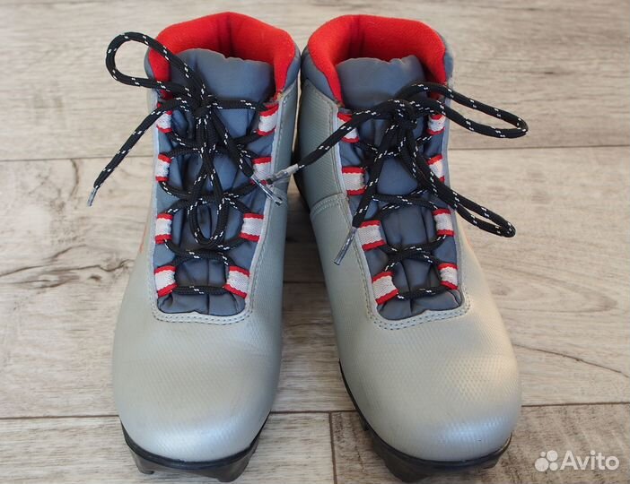 Лыжные ботинки 35 р-р