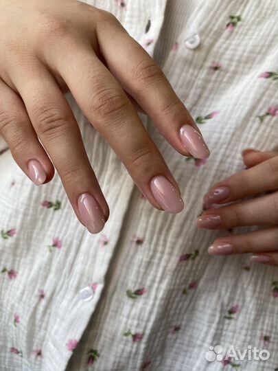 Модель на маникюр