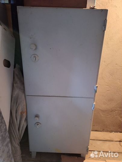 Шкаф металлический (сейф) под документы, инструмен